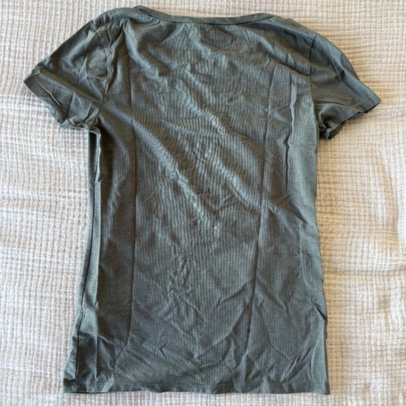 H&M Divided Green Tee - S - Picture 3 of 4